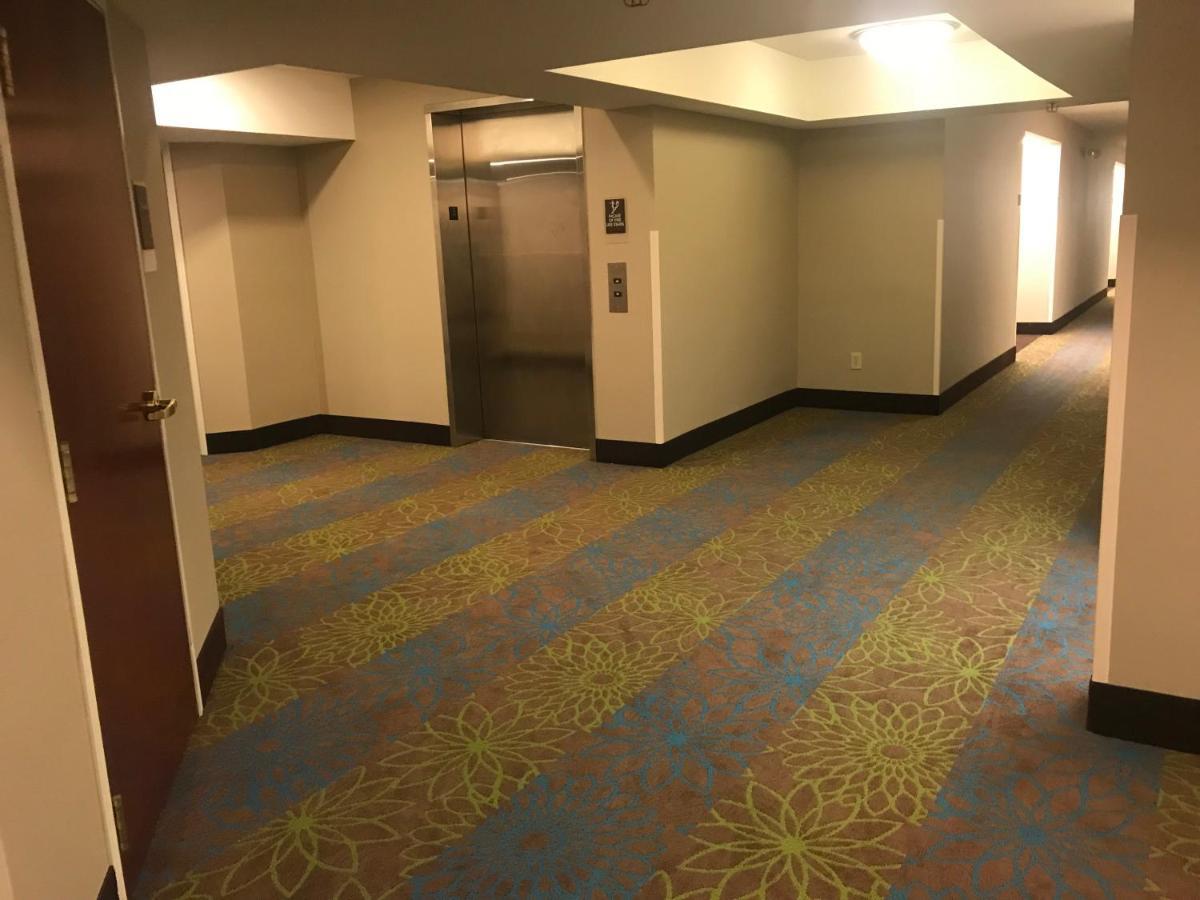 罗利达勒姆机场司丽普酒店 达拉姆 外观 照片