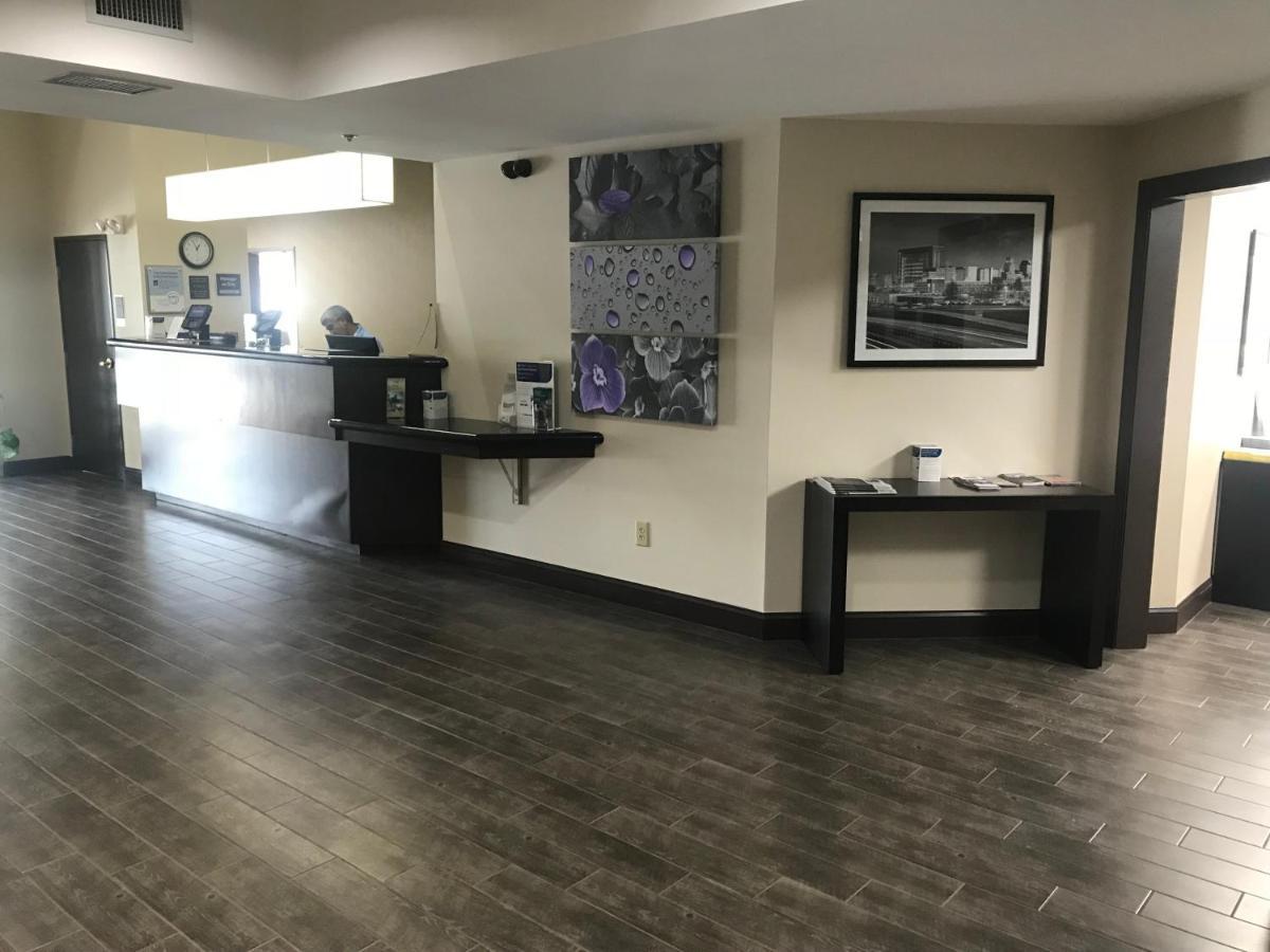 罗利达勒姆机场司丽普酒店 达拉姆 外观 照片